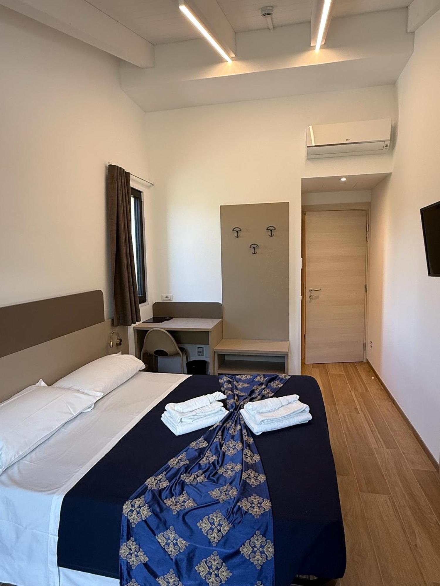 Hotel Merloni Grandola ed Uniti Ngoại thất bức ảnh